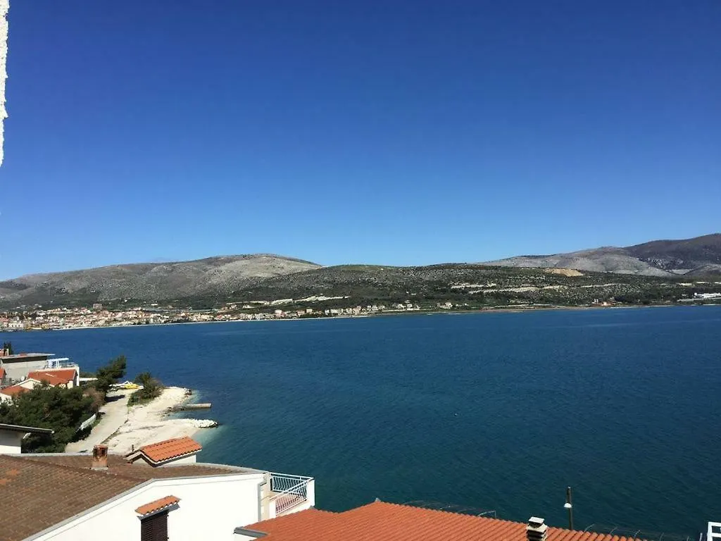 Littlevenice Appartme 50M From Sea Trogir 0*,