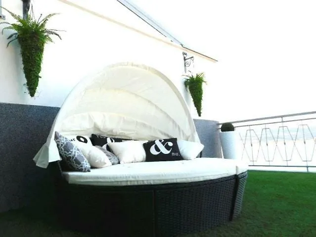 Littlevenice Appartme 50M From Sea Trogir 0*,